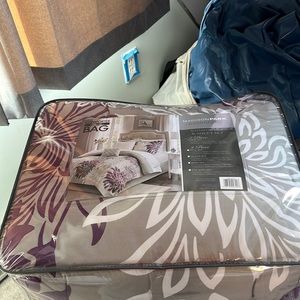 Madison park essentials comforter sheet set